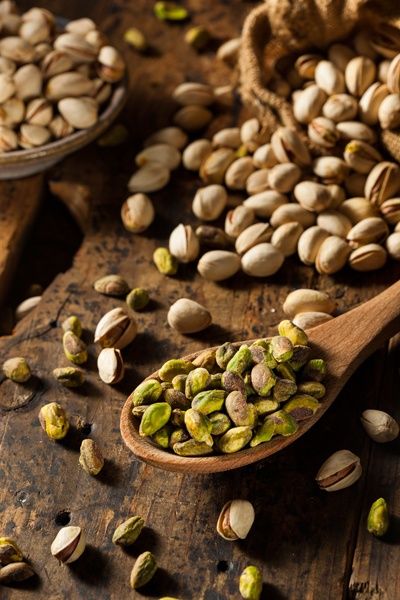 پسته احمد آقایی